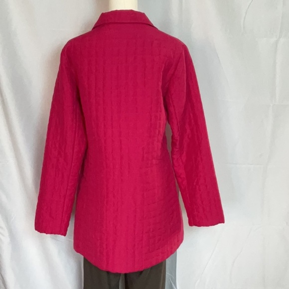 Lilly Pulizter quilted jacket in raspberry size small - Picture 2 of 4